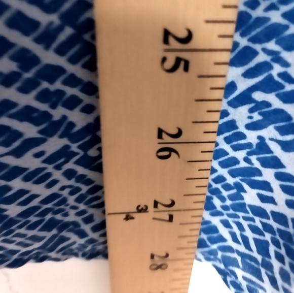 (5X$20) Blue Patterned Women's Blouse / Size 2X - Picture 2 of 8